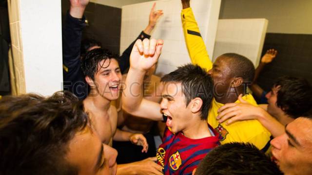 [ صــور ] Campió De Lliga : فريق "الناشئين B" يحسم لقب الليغا قبل 3 جولات من النهاية  2012-05-09_IFC_BARCELONA_JUVENIL_B_-_GIRONA_-_024-Optimized.v1336596725