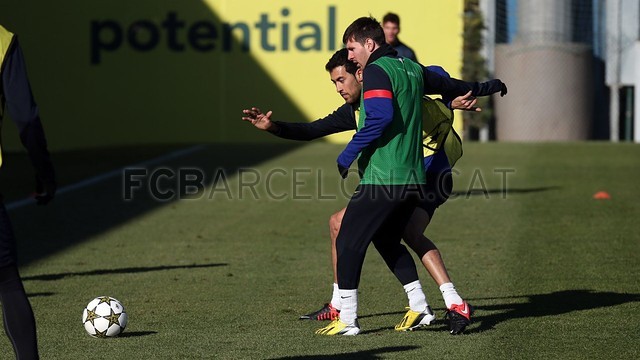  صور تدريبات اليوم لبرشلونة قبل لقاء بنفيكا  2012-12-04_ENTRENO_38-Optimized.v1354627872