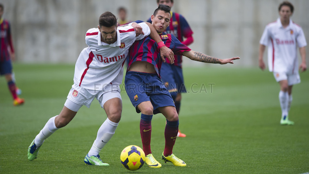 بالصور والفيديو: هكذا احتفل منير الحدادي ورفاقه بلقب الليغا    Pic_2014-04-02_FCBJUVENILAvsDAMM_18.v1396471936