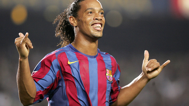 FC BARCELONA, MÁS QUE UN CLUB, 6 - Página 3 Ronaldinho_48_4_.v1417611739