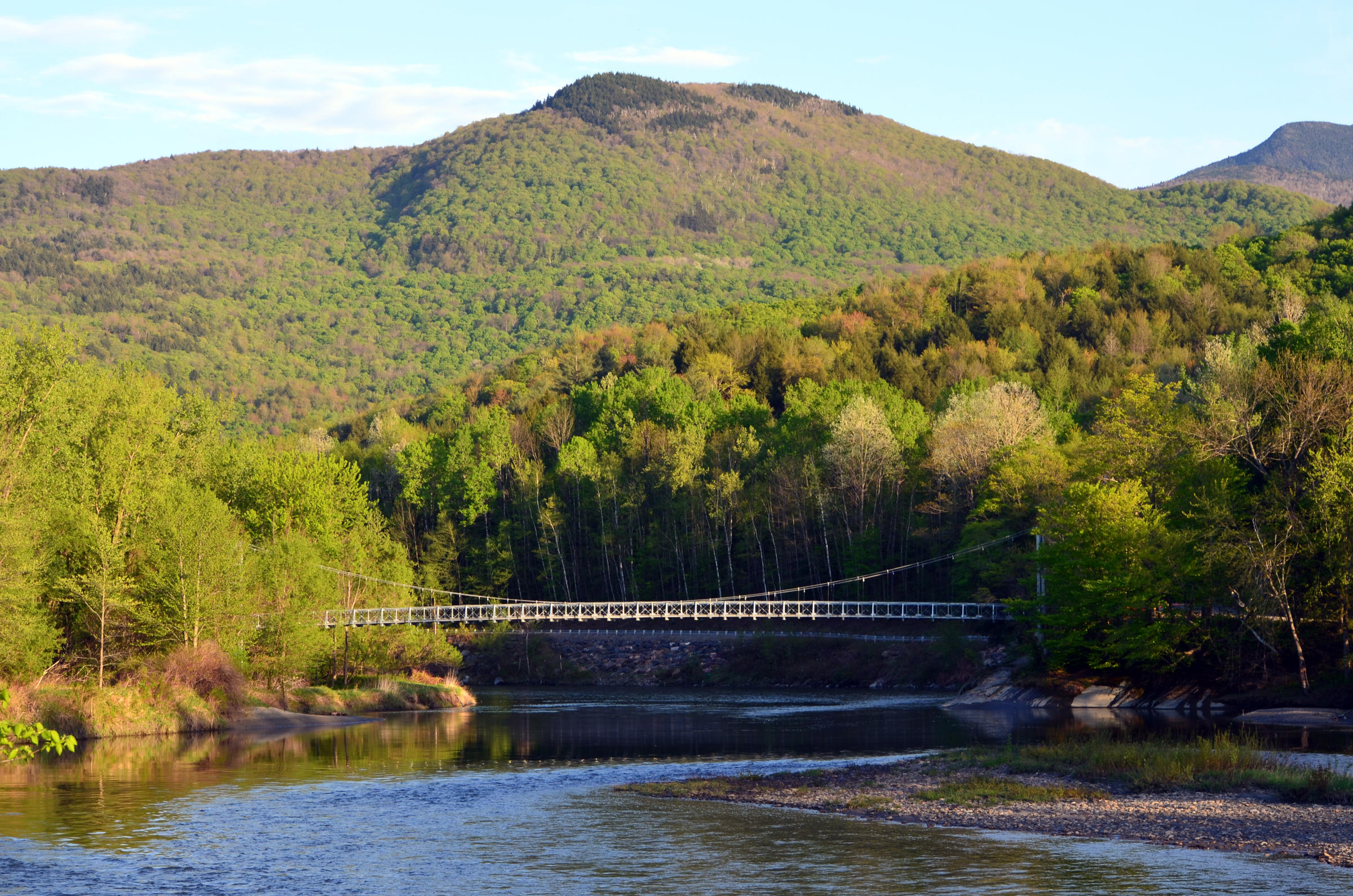 macadam tourmenté, la ville Long-Trail-Bridge-GMC-20150610