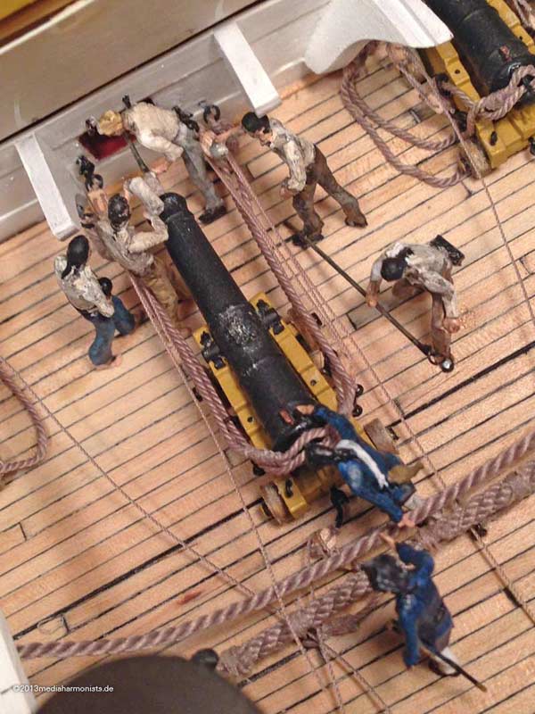 Le plastique c'est fantastique (HMS Victory) - Page 2 800_Victory_guncrew_1546