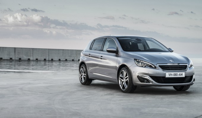 Voitures neuves : les Français montent en gamme Peugeot-308-680x396