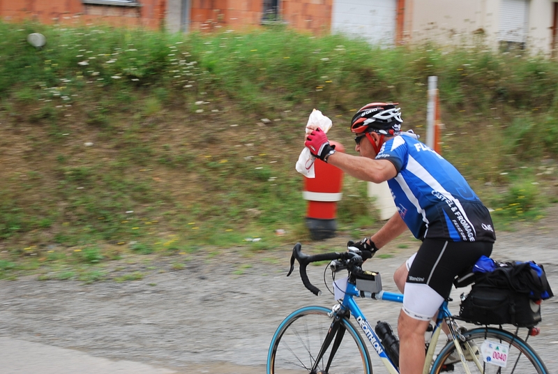 Quelques photos, en vrac, du PBP 2011 DSC_0116m