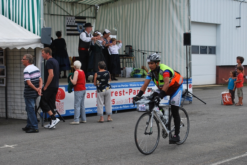 Quelques photos, en vrac, du PBP 2011 DSC_0137m