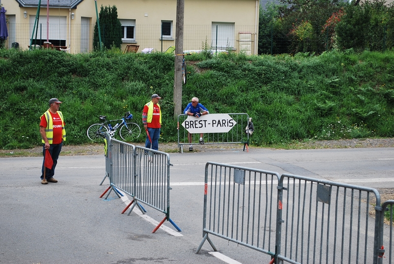 Quelques photos, en vrac, du PBP 2011 DSC_0139m