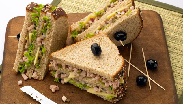 3 Desayunos saludables que te van a encantar!!!! Sandwich_de_pavo