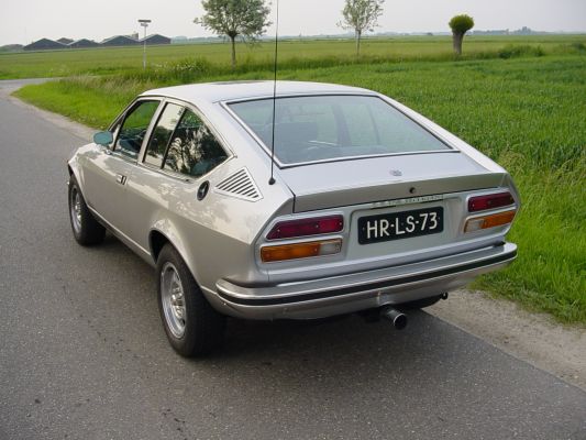 Dossier de resto d'un Alfetta GT 1979 Dsc00489