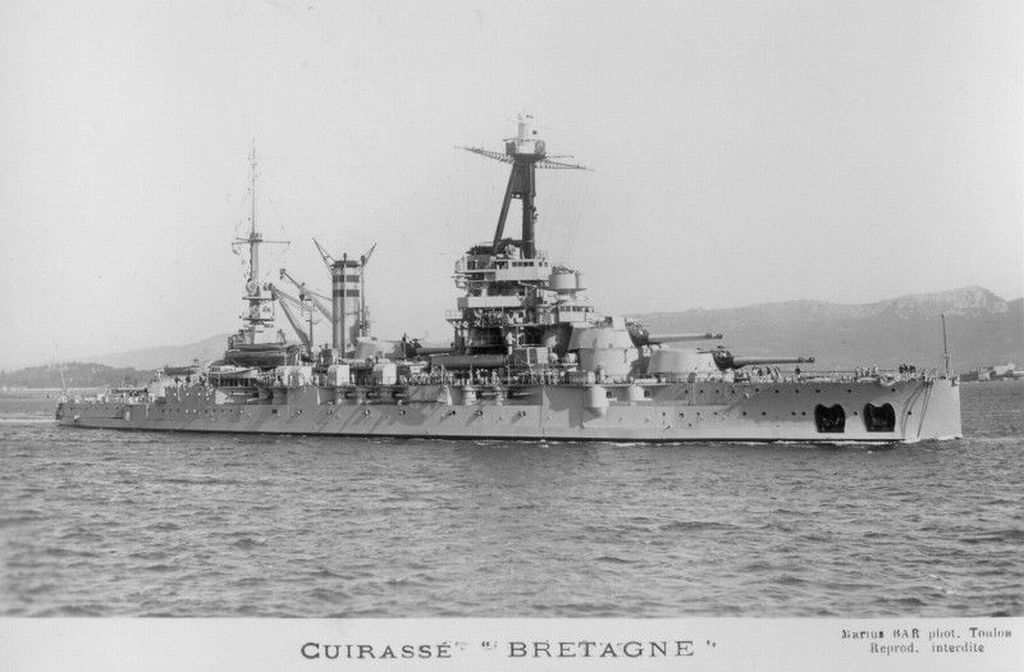 Cherche modèle ou photo du cuirassé Bretagne Bretagne1