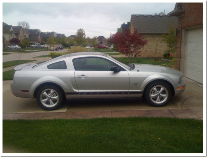 اجمل سيارات 2009 2009_Ford_Mustang_45_Ann_thumb