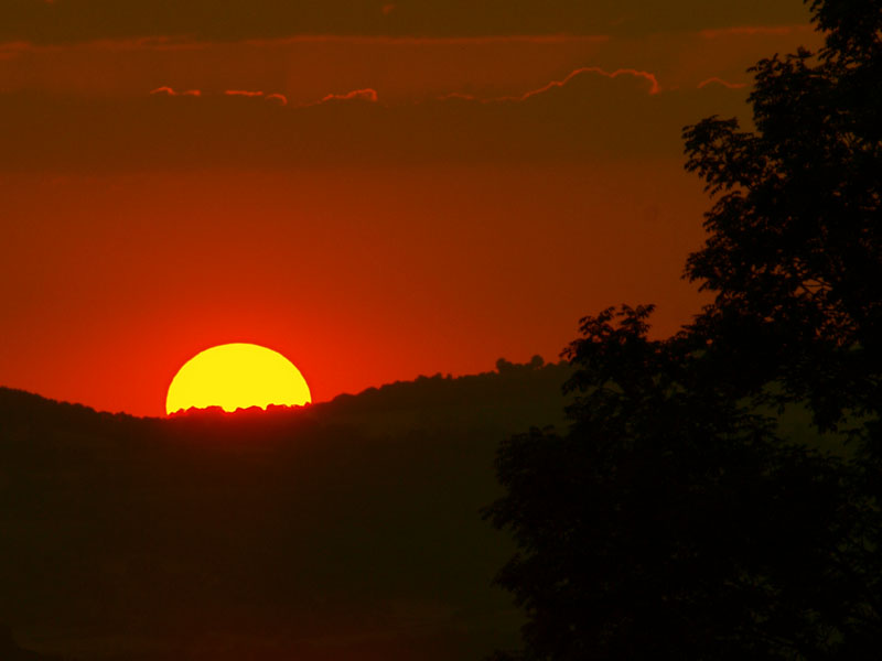 Pas de coucher de soleil pour marnie... Il faut aimer le rouge !! 2012_07_28_coucher4