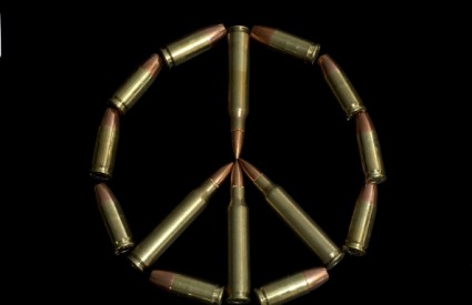 Kako je nastao simbol za mir Peace_sign_shutter