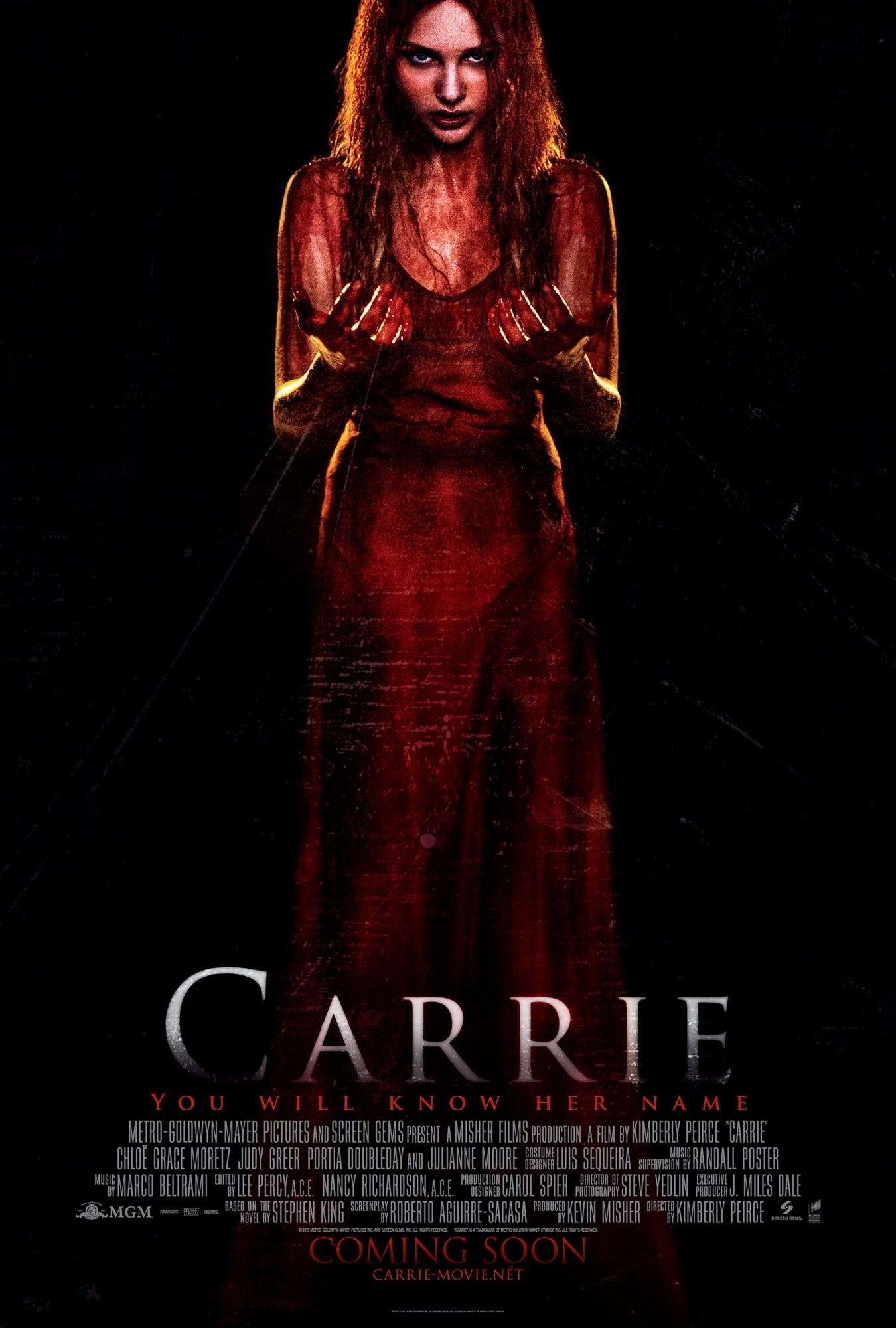 Carrie --  Remake  -- 05/12/2013 -- Nuevo Trailer Carrie-poster
