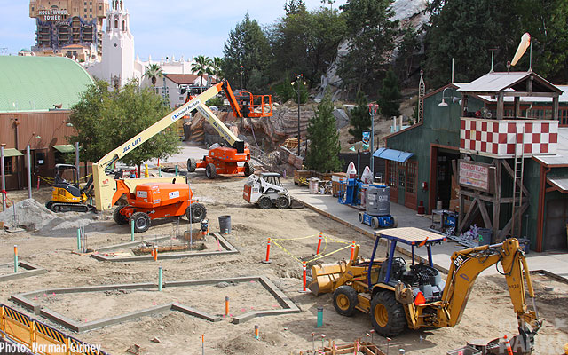 [Disney California Adventure] Placemaking: Pixar Pier, Buena Vista Street, Hollywood Land, Condor Flats - Page 21 IMG_1381