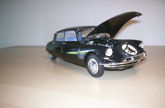 CITROEN DS 19  Heller 364ds%201low