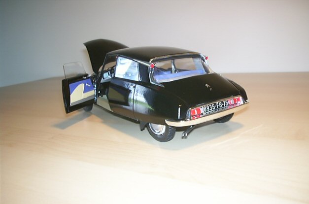 CITROEN DS 19  Heller 623ds%204low