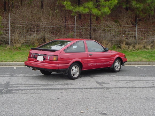 Corolla GT - AE86 - Descriptions, articles & photos... DSC00101.sized