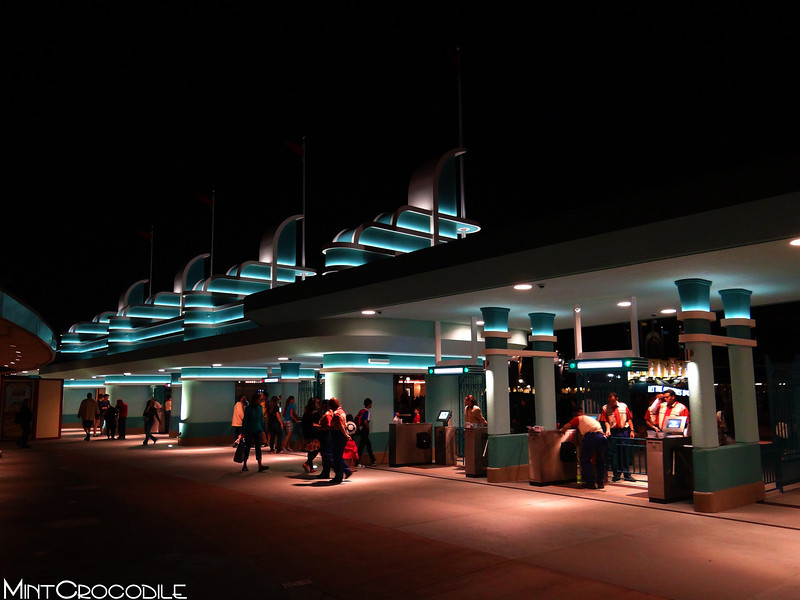 [Disney California Adventure] Placemaking: Pixar Pier, Buena Vista Street, Hollywood Land, Condor Flats - Page 9 I-8M9nLXN-M