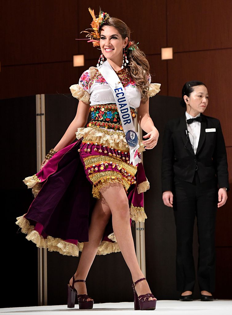 trajes tipicos de candidatas a miss international 2016. - Página 2 613857676