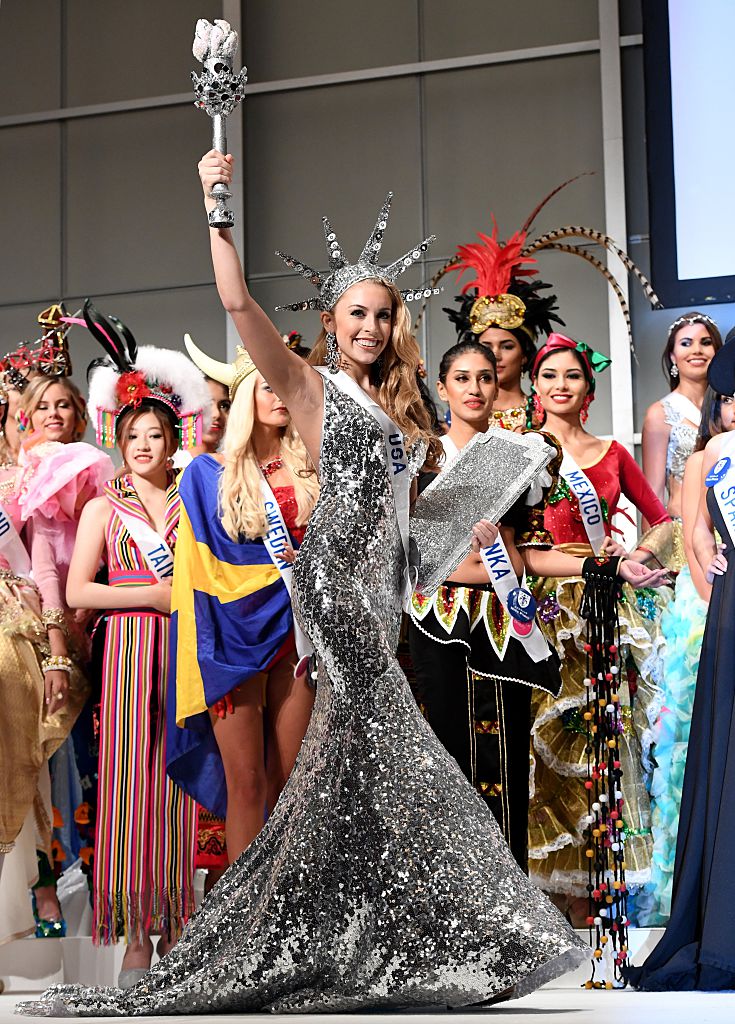 trajes tipicos de candidatas a miss international 2016. - Página 3 613857744