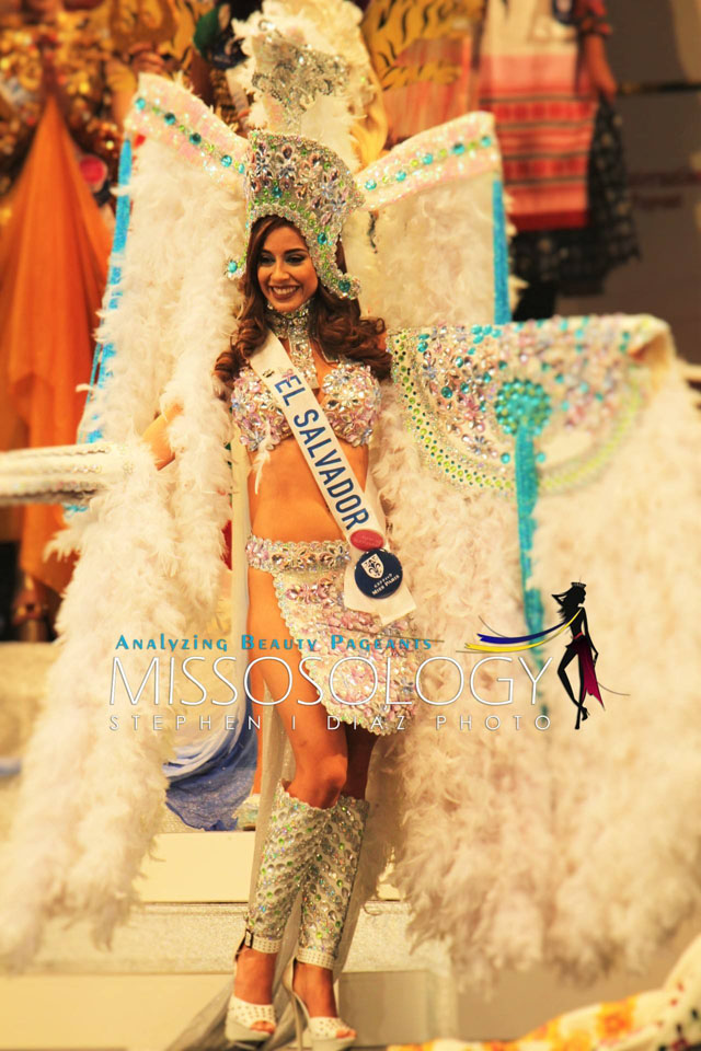 trajes tipicos de candidatas a miss international 2016. - Página 5 El-Salvador1