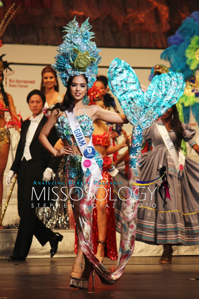 trajes tipicos de candidatas a miss international 2016. - Página 5 Guam2