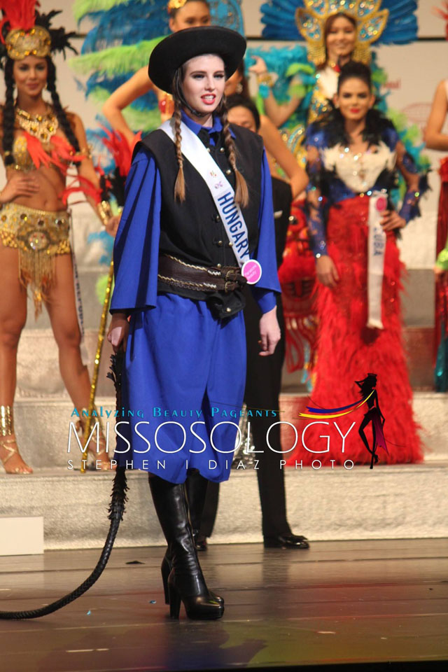 trajes tipicos de candidatas a miss international 2016. - Página 6 Hungary