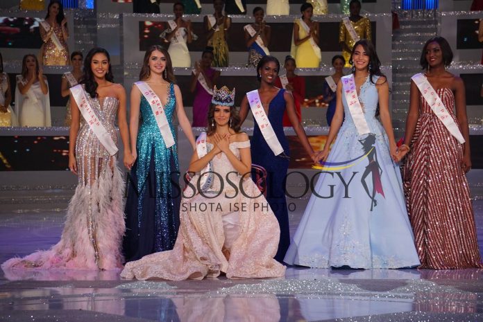 2018 | MISS WORLD | VANESSA PONCE - Page 9 Crowning1-696x465