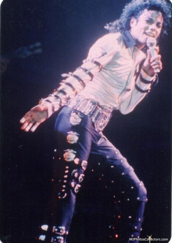 Bad Tour Med_gallery_2_1194_816489