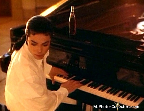 Pepsi Commercial "I'll be there" 1992 Med_gallery_7_1517_293