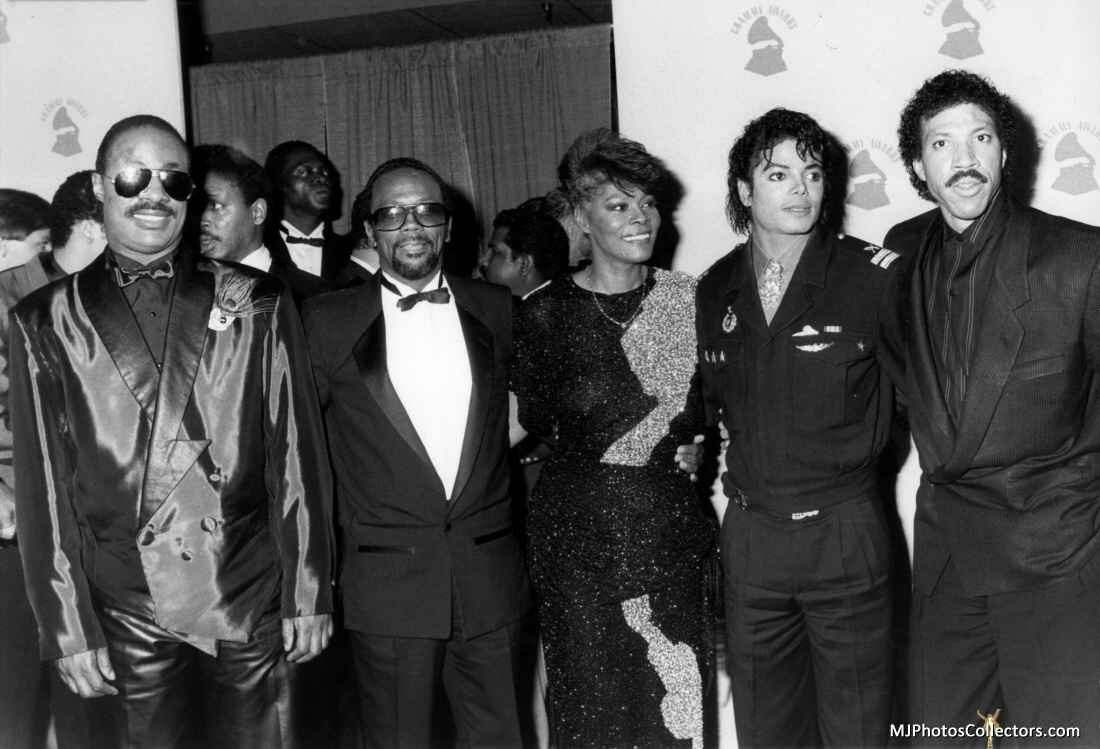 1986- The 28th Grammy Awards Gallery_1743_303_158474