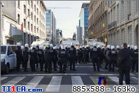 Manifestations à Bruxelles + photos - Page 3 Puem7m
