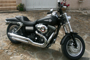 et voici la petite dernière, Dyna Fat Bob 2009 ! Dyna-002v