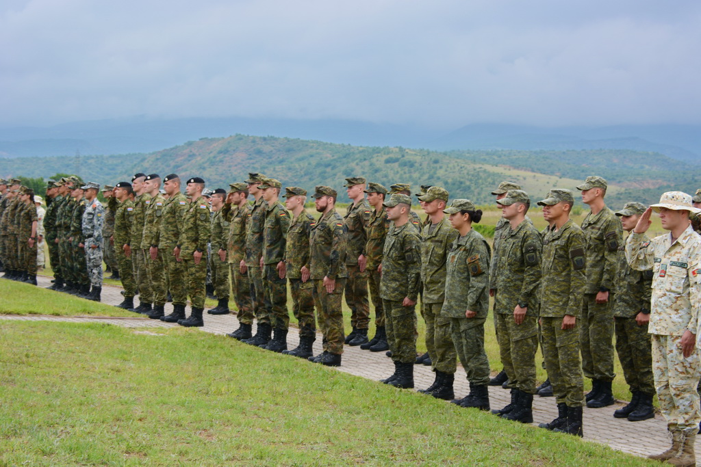 Воената Академија на АРМ - дискусија - Page 38 DSC_0027-