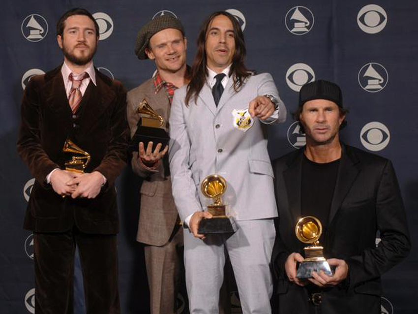 Chad Smith fala sobre os planos com a banda Red-hot-chili-peppers-corbis-460-100-460-70