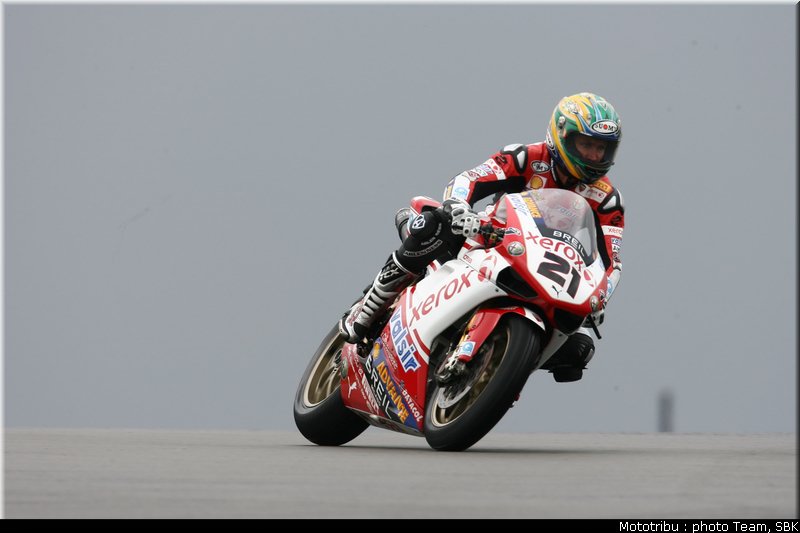 SUPERBIKE - Page 3 0271_donington