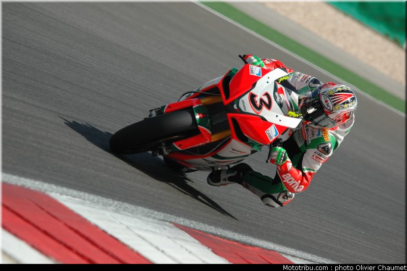 le WSBK en photos Sbk_biaggi_12_portugal_2010