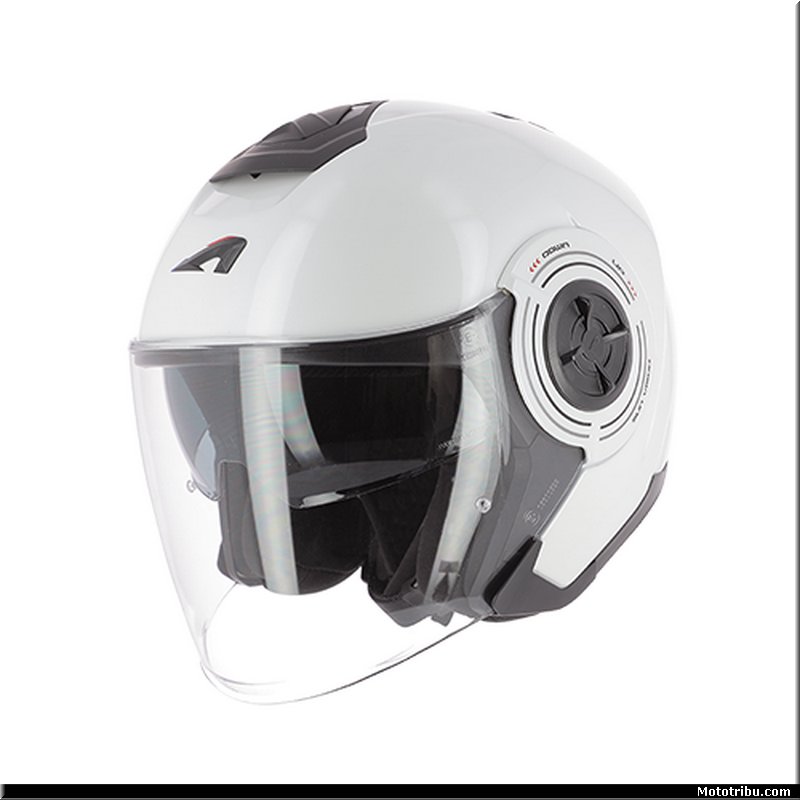 Astone, casque jet Aviator, résolument orienté GT %C3%89QUIPEMENT-Astone-casque-jet-Aviator-r%C3%A9solument-orient%C3%A9-GT_5