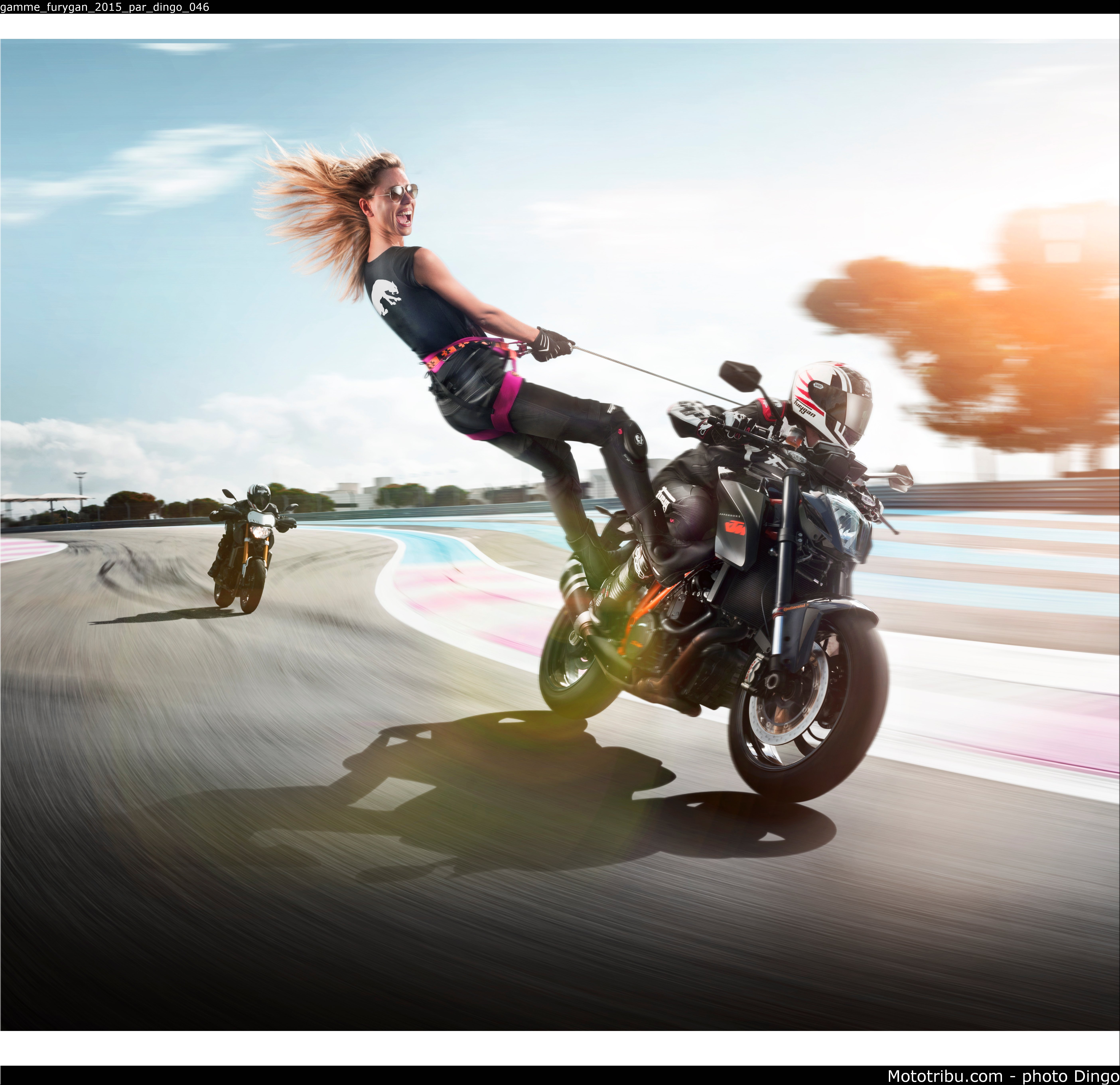 Babes & Bikes - Page 23 Gamme_furygan_2015_par_dingo_046