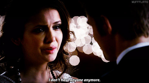 Gif coup de coeur  - Page 3 Crying-Nina-Dobrev-Doesnt-Have-Anyone-Anymore