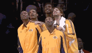 Declaro a Trumbo pesado 2015 The-Lakers-Basketball-Team-Ouch-Reaction-Gif