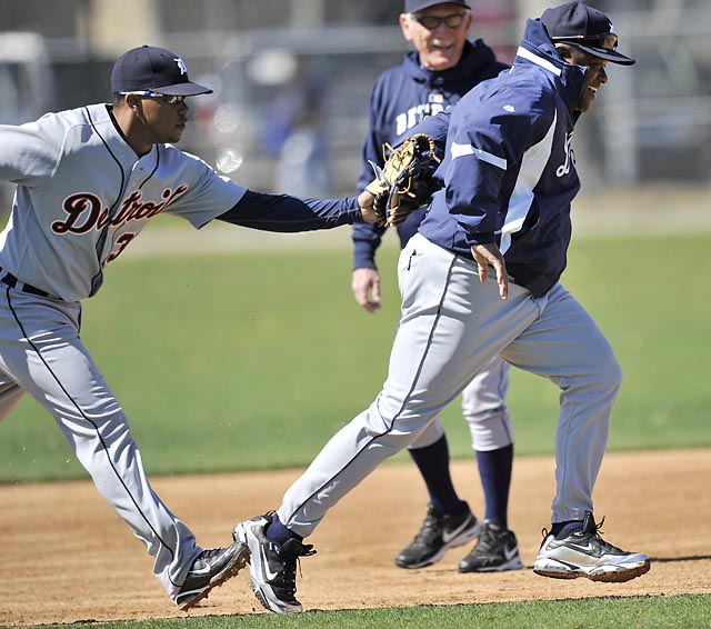 Spring Training 2010  Workout Pics Feb 19-Mar 1 20100226175932_2010-0226-rb-tigers0345