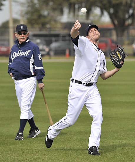 Spring Training 2010  Workout Pics Feb 19-Mar 1 20100219162202_2010-0219-rb-tigers0180