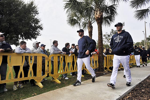 Spring Training 2010  Workout Pics Feb 19-Mar 1 20100219161407_2010-0219-rb-tigers0115