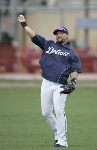 Spring Training Pics 2008 - Page 6 2008-0223-jg-Tigers-ST-969s