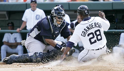 Spring Training Game Pictures 2008 - Page 7 2008-0315-rb-tigers_yankees358