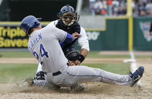 OPENING DAY PICTURES 2008-0331-rb-tigers_royals1047