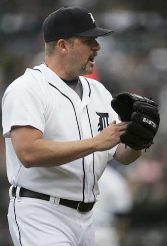 OPENING DAY PICTURES 2008-0331-rb-tigers_royals844