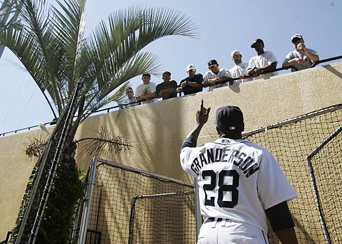 Spring Training Game Pictures 2008 - Page 7 2008-0313-rb-tigers_braves027