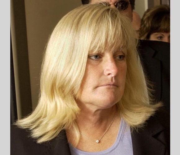 La ex esposa de Michael Jackson indemnizada con 20.000 euros al ganar un juicio por difamación Debbie-rowe-michael-jackson